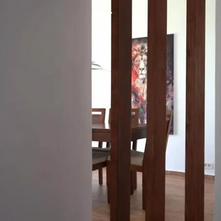 Gezellige Met Prachtig Zicht En Zwembad 别墅 阿罗纳