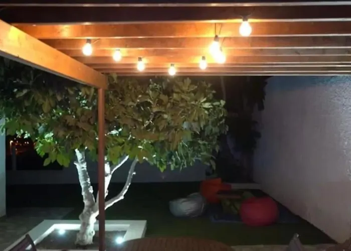 Villa Gezellige Met Prachtig Zicht En Zwembad