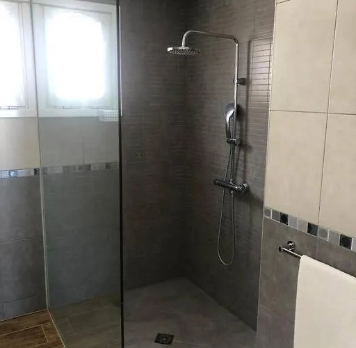 Villa Gezellige Met Prachtig Zicht En Zwembad